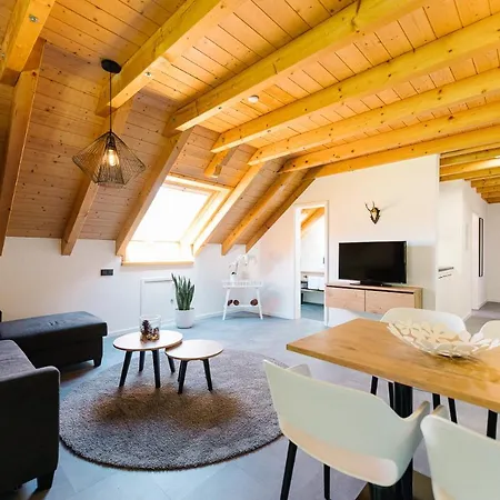 Moderne 2 Zi.-fewo Blackforestart Nähe Freiburg *