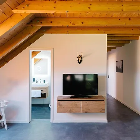 Moderne 2 Zi.-fewo Blackforestart Naehe Freiburg * Simonswald