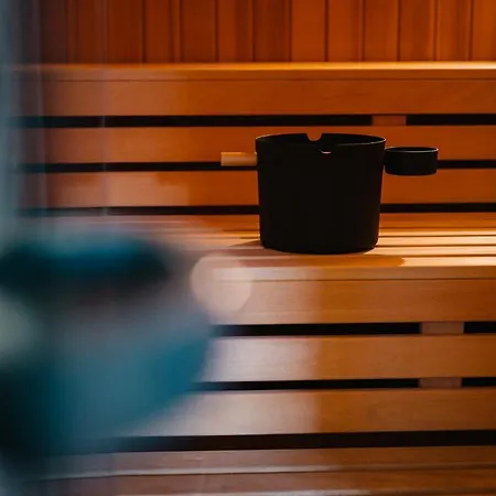 Moderne 2 Zi.-fewo Blackforestart Nähe Freiburg Apartment *